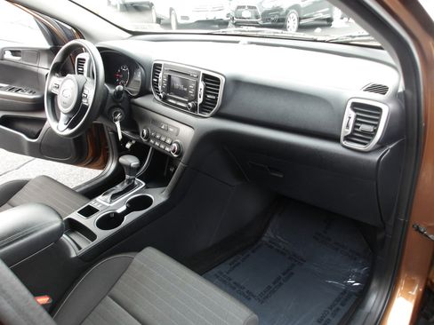 Used 2018 Kia Sportage LX image 13
