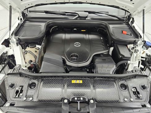 Used 2024 Mercedes-Benz GLE 450 4MATIC image 17