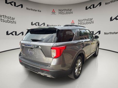 Used 2022 Ford Explorer XLT w/ Equipment Group 202A AWD/4WD image 7