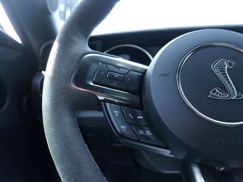 Used 2017 Ford Mustang Shelby GT350 image 31