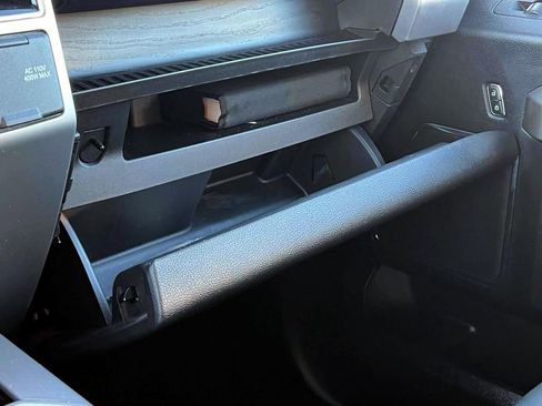 Used 2020 Ford F150 Platinum w/ Equipment Group 701A Luxury image 22