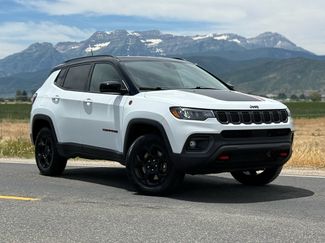Used 2023 Jeep Compass Trailhawk AWD/4WD video 1