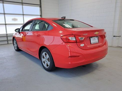 Used 2017 Chevrolet Cruze LS FWD image 7
