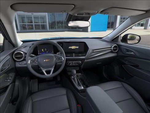 New 2026 Chevrolet Trax ACTIV w/ Driver Confidence Package image 15