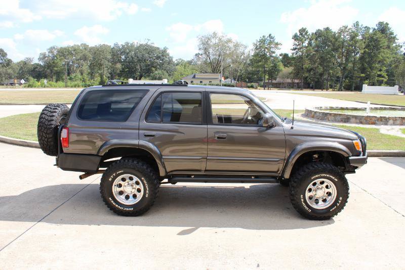 Used 1998 Toyota 4Runner Limited AWD/4WD image 18