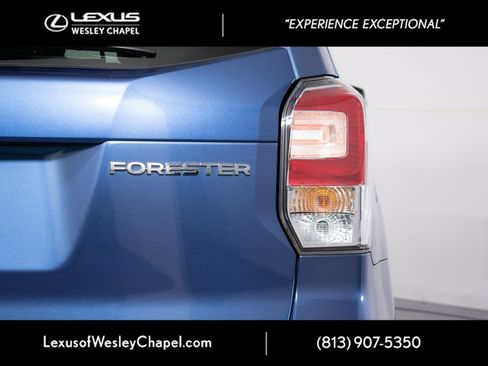 Used 2018 Subaru Forester 2.5i Touring w/ Popular Package #3B AWD/4WD image 8