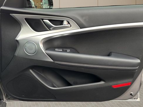 Certified 2026 Genesis G70 2.5T Prestige image 37