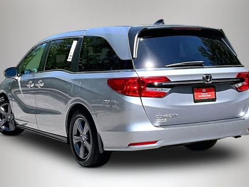Used 2024 Honda Odyssey EX image 4