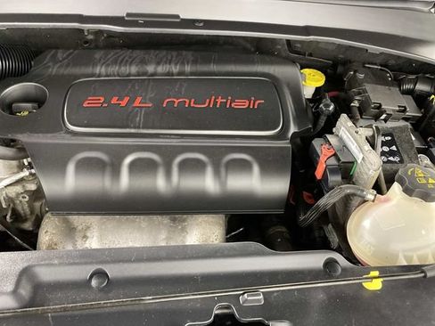 Used 2018 Jeep Compass Latitude w/ Popular Equipment Group AWD/4WD image 31