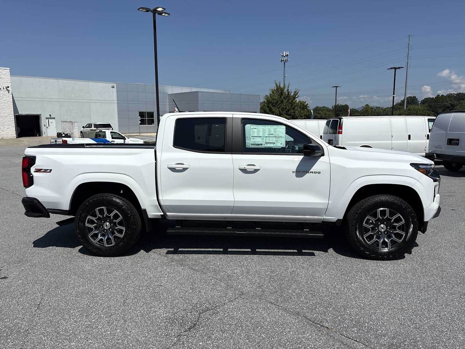 New 2026 Chevrolet Colorado Z71 w/ Technology Package AWD/4WD image 5