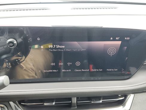 New 2025 Buick Envista Preferred image 24