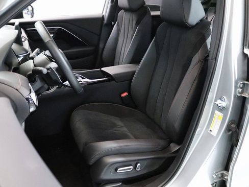 Certified 2025 Acura ADX A-Spec image 2