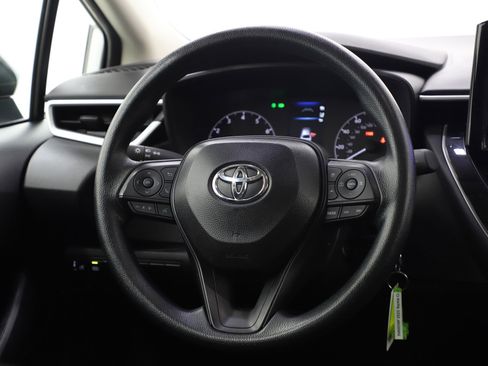 Used 2025 Toyota Corolla LE image 14