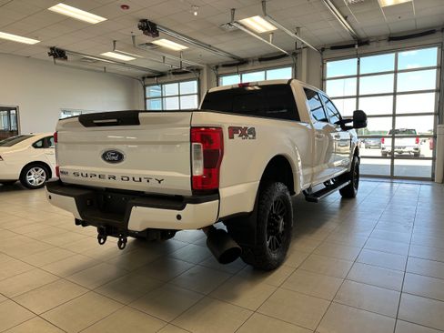 Used 2019 Ford F350 Lariat w/ Lariat Ultimate Package AWD/4WD image 5