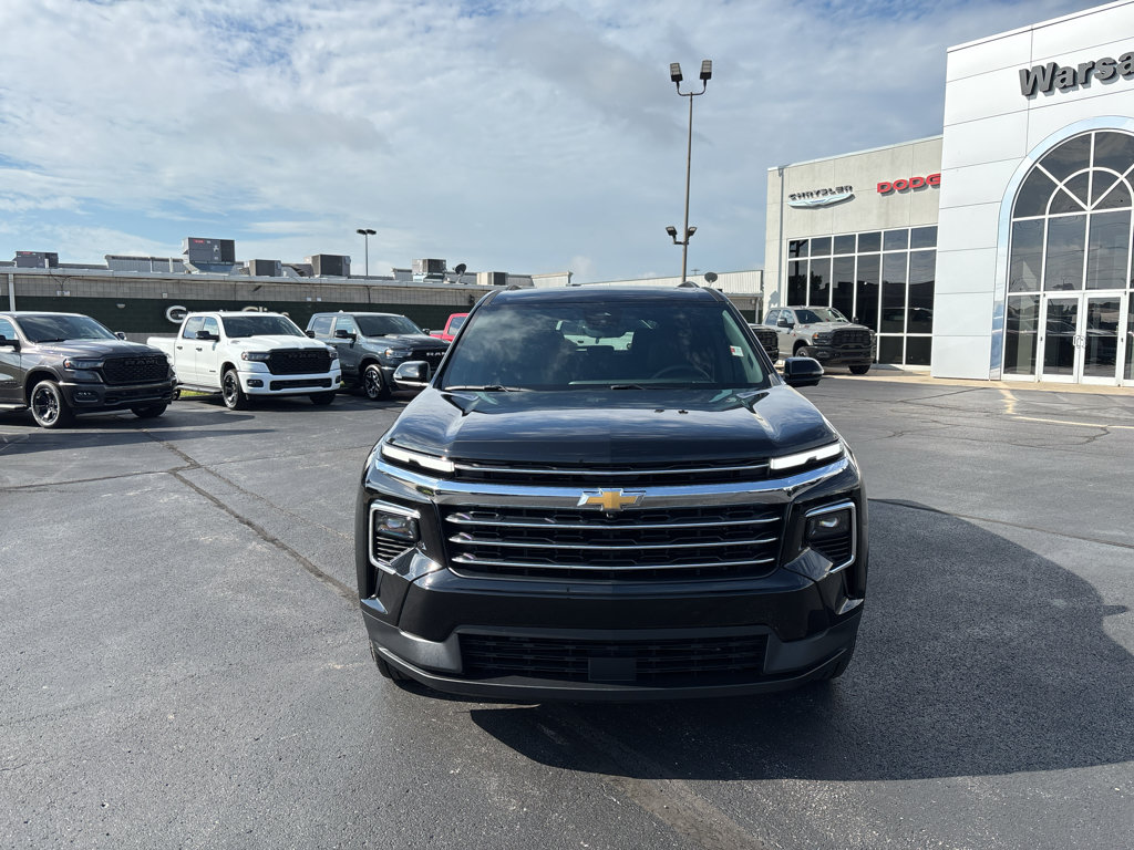 Used 2026 Chevrolet Traverse LT w/ Driver Confidence Package FWD image 2