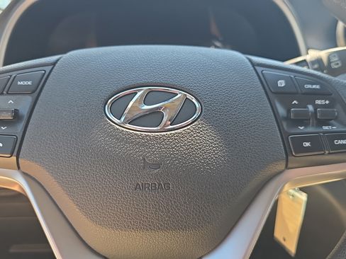 Used 2019 Hyundai Tucson SE FWD image 11