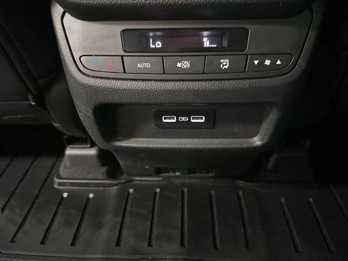 Used 2023 Honda Pilot EX-L image 33