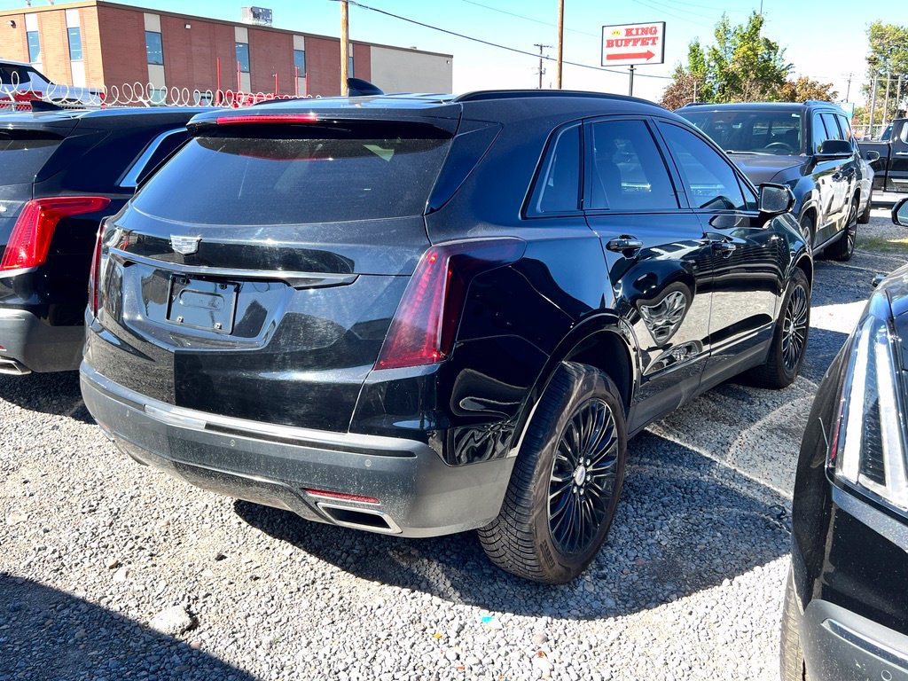 Used 2017 Cadillac XT5 Platinum AWD/4WD image 4