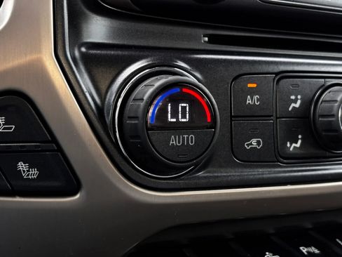 Used 2015 GMC Sierra 2500 Denali w/ Duramax Plus Package AWD/4WD image 44
