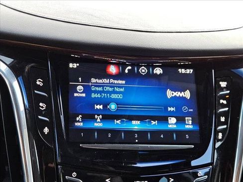 Used 2015 Cadillac Escalade Luxury AWD/4WD image 9