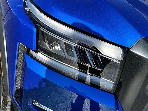 Used 2024 Nissan Frontier Pro-X image 30