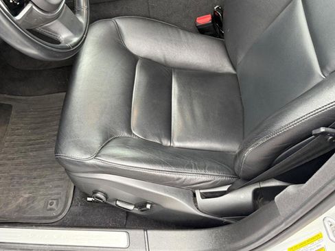 Used 2021 Volvo S60 T6 Momentum w/ Protection Package Premier image 17