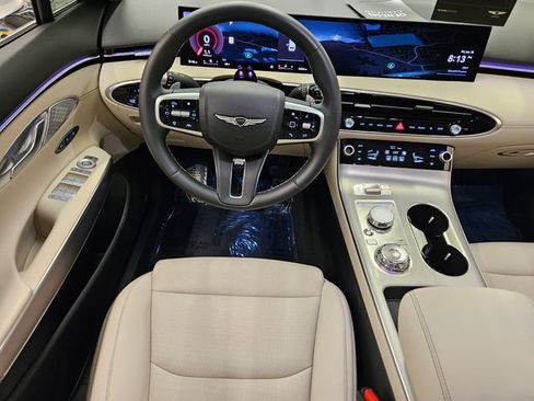Used 2026 Genesis GV70 2.5T Select image 15