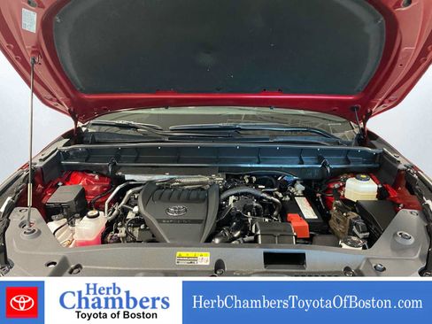 Used 2024 Toyota Highlander XSE AWD/4WD image 8