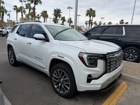 Used 2026 GMC Terrain Denali AWD/4WD image 3