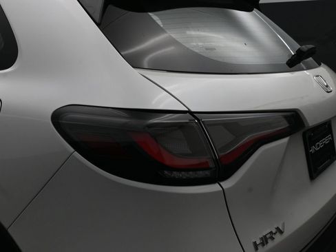 Certified 2024 Honda HR-V LX image 41