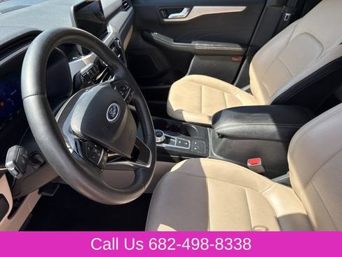 Used 2022 Ford Escape SEL w/ Technology Package FWD image 19
