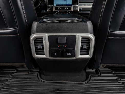 Used 2022 Ford F250 Platinum image 33