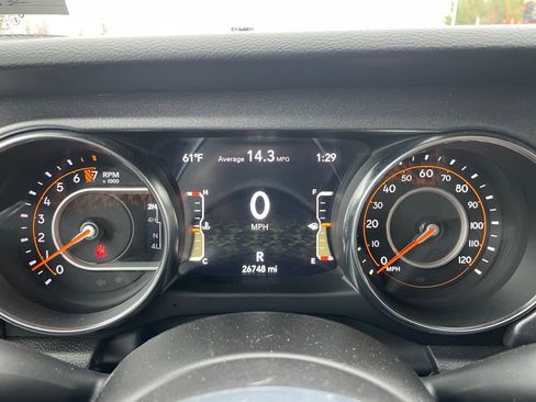 Used 2023 Jeep Gladiator Mojave w/ Cold Weather Group image 42