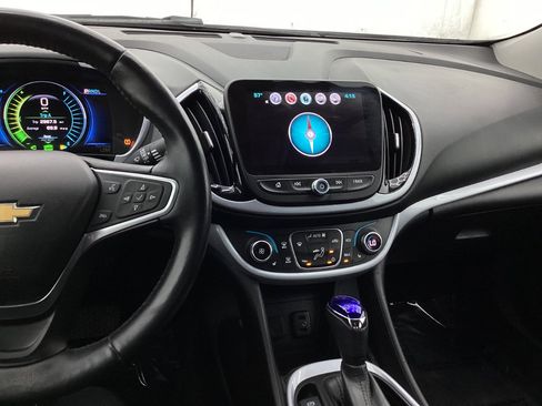 Used 2017 Chevrolet Volt LT w/ Comfort Package image 35