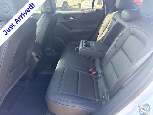 Used 2025 Chevrolet Equinox LT w/ Convenience Package II FWD image 14