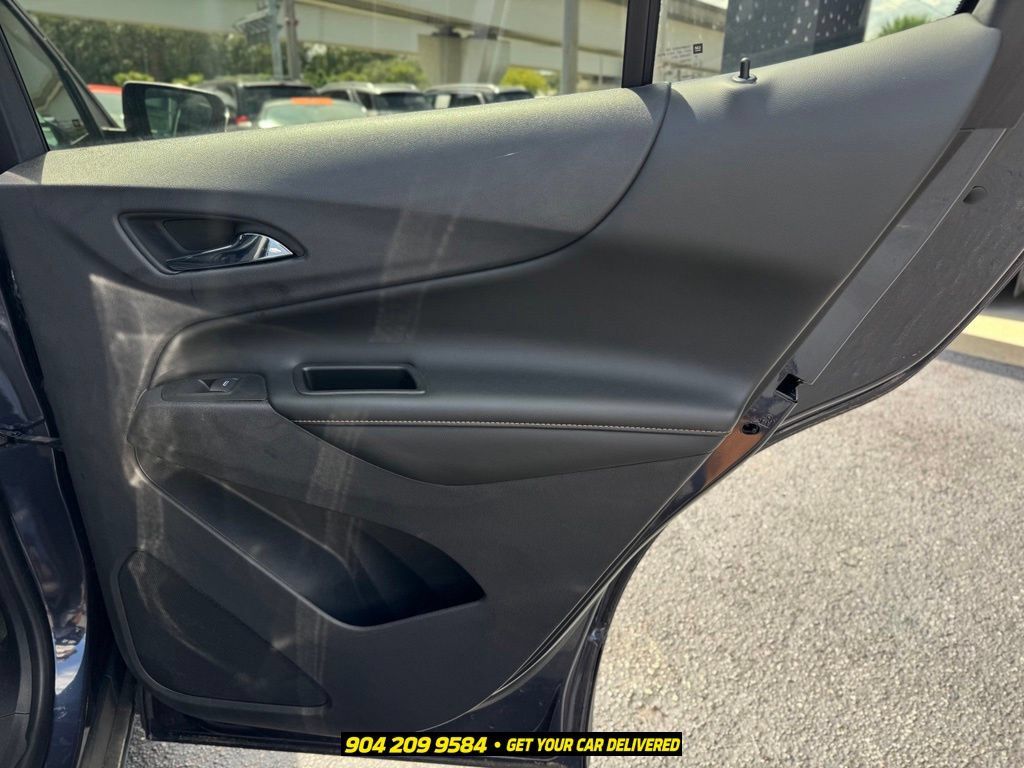 Used 2018 Chevrolet Equinox Premier FWD image 21