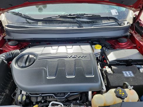 Used 2020 Jeep Cherokee Trailhawk w/ Cold Weather Group image 21