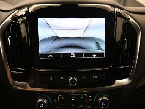 Used 2023 Chevrolet Traverse LT AWD/4WD image 8