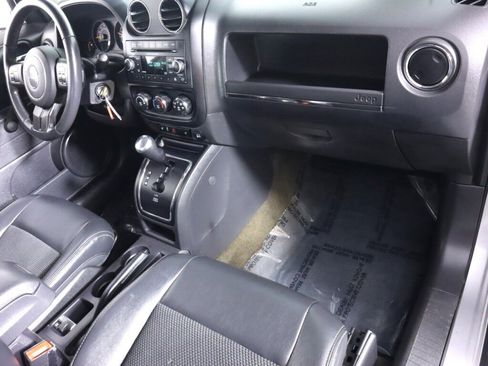 Used 2017 Jeep Patriot Sport image 33