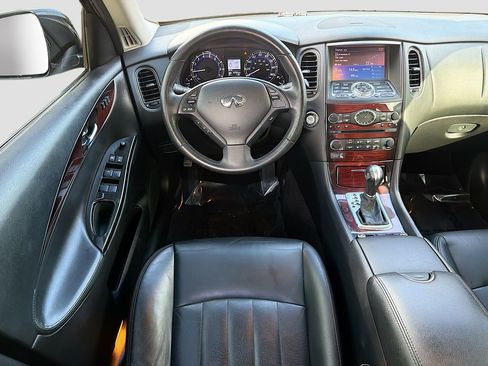 Used 2017 INFINITI QX50 Base w/ Deluxe Touring Package image 17