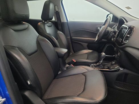 Used 2020 Jeep Compass Latitude AWD/4WD image 21