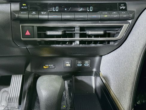 Certified 2025 Toyota Camry LE w/ Convenience Package FWD image 23