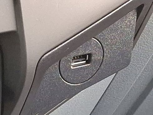 Used 2023 Ford F650 2WD Regular Cab Super Duty image 24