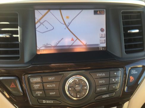 Used 2014 Nissan Pathfinder Platinum w/ Platinum Premium Package image 14