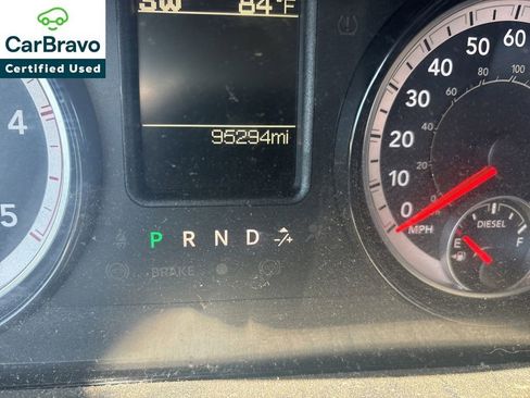 Used 2018 RAM 2500 SLT AWD/4WD image 10