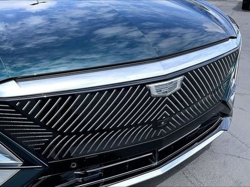 Used 2024 Cadillac Lyriq Luxury w/ LPO, Floor Liner Package AWD/4WD image 33