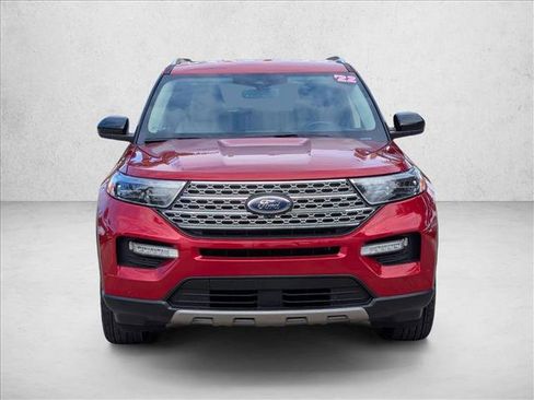 Used 2022 Ford Explorer Limited AWD/4WD image 2