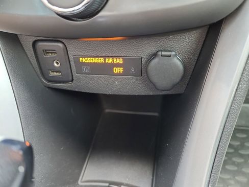 Used 2018 Chevrolet Trax LT w/ LT Convenience Package AWD/4WD image 24