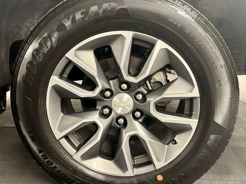 Used 2019 Chevrolet Silverado 1500 LT w/ Texas Edition image 11