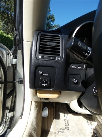 Used 2005 Lexus SC 430 Convertible RWD image 25